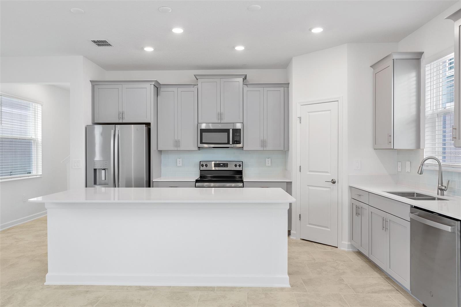 3039 Addison Blvd Property Photo 14