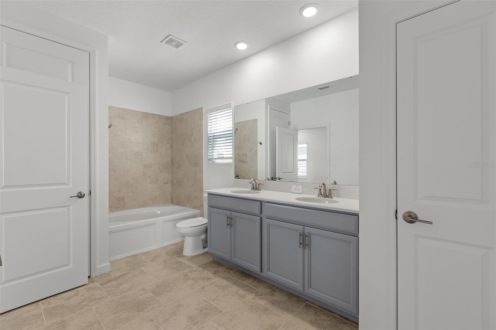 3039 Addison Blvd Property Photo 23