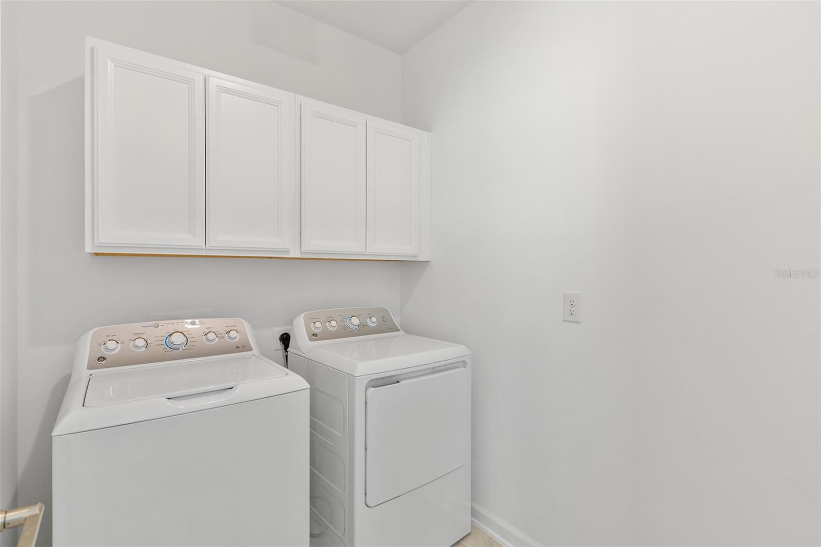 3039 Addison Blvd Property Photo 26