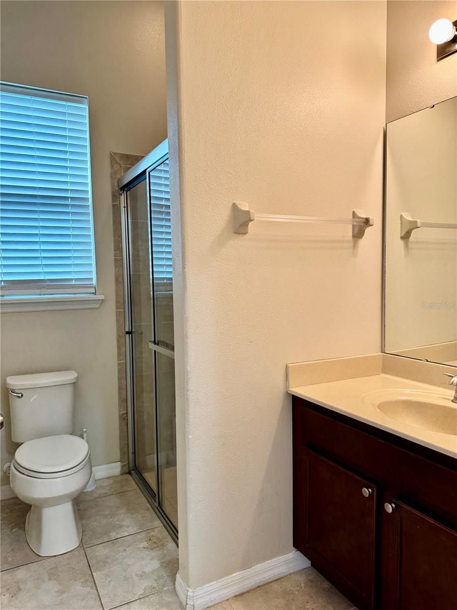 2504 Amati Dr Property Photo 9