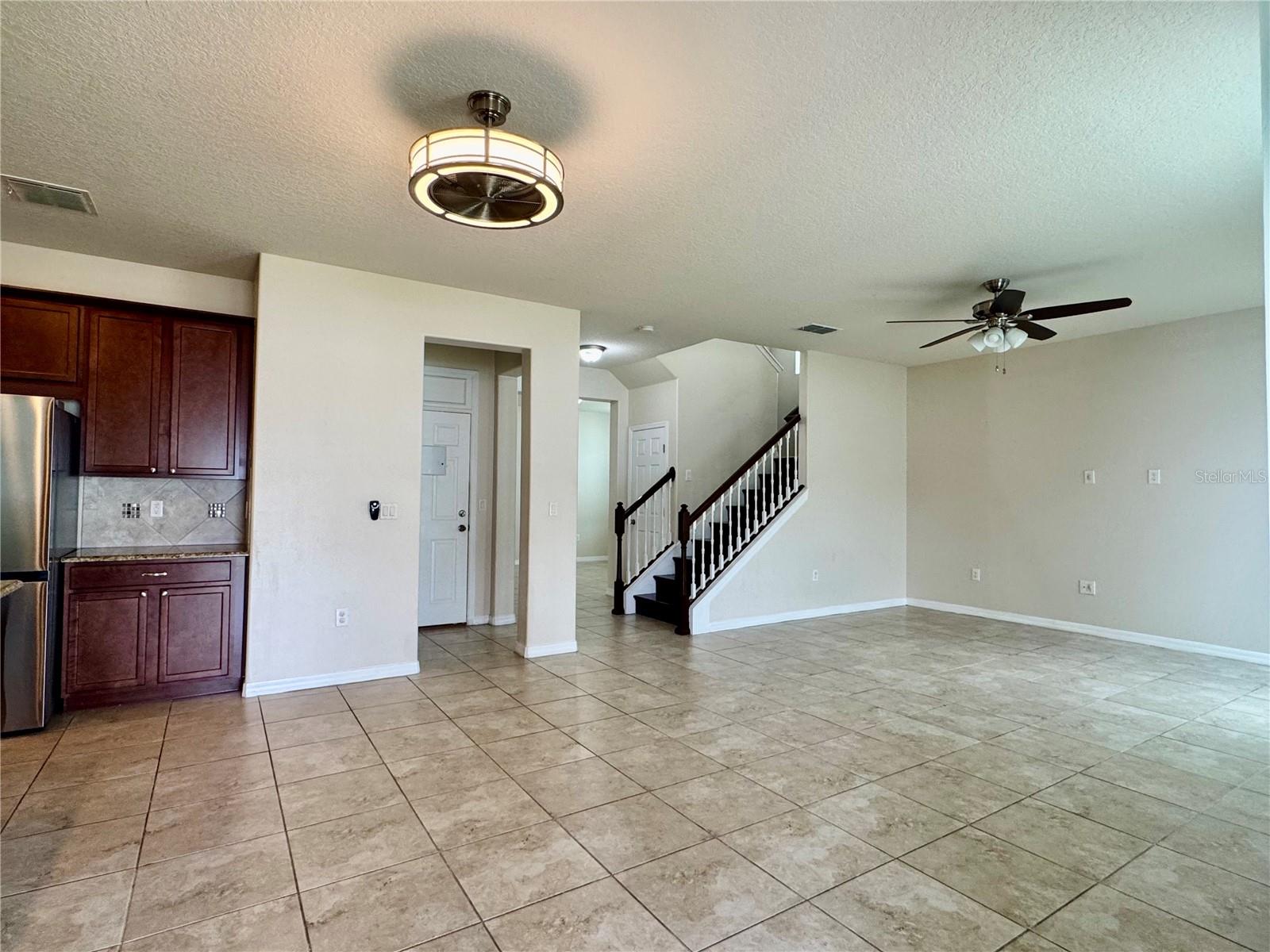 2504 Amati Dr Property Photo 11