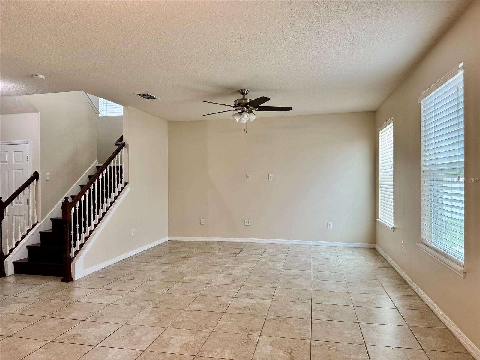 2504 Amati Dr Property Photo 12