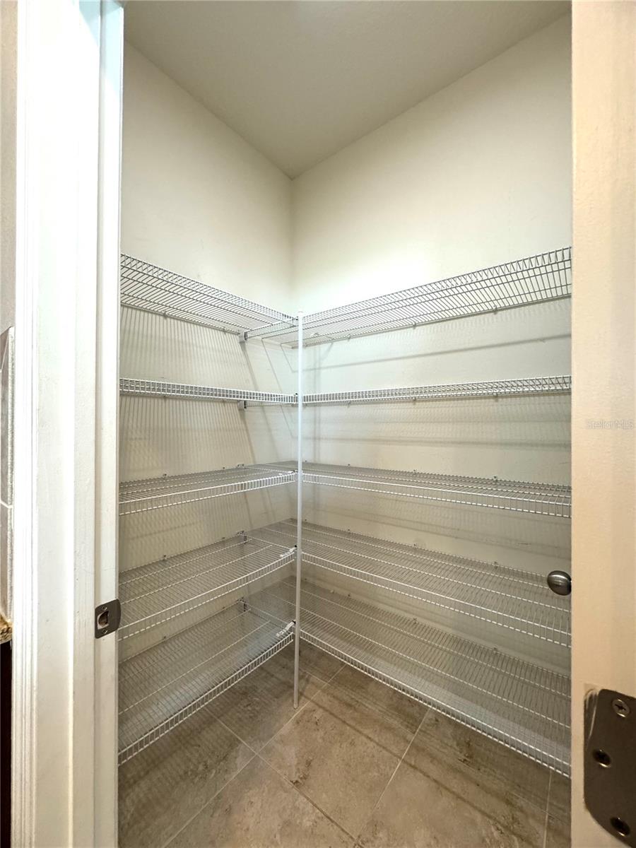 2504 Amati Dr Property Photo 17