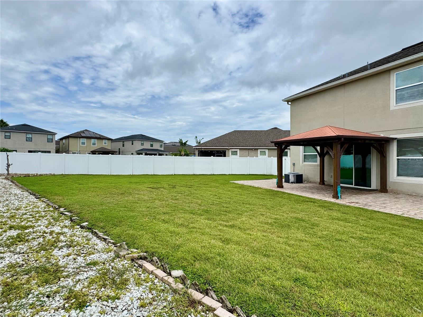 2504 Amati Dr Property Photo 40