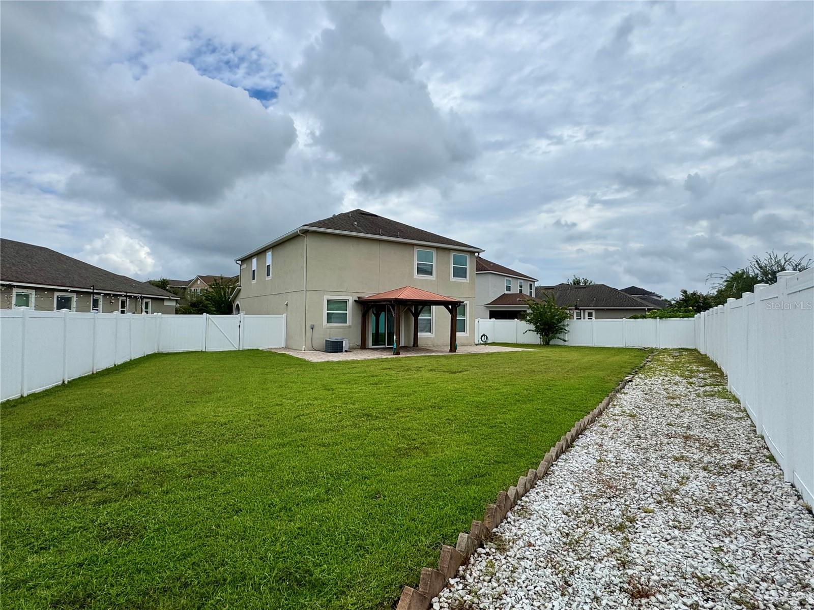 2504 Amati Dr Property Photo 41