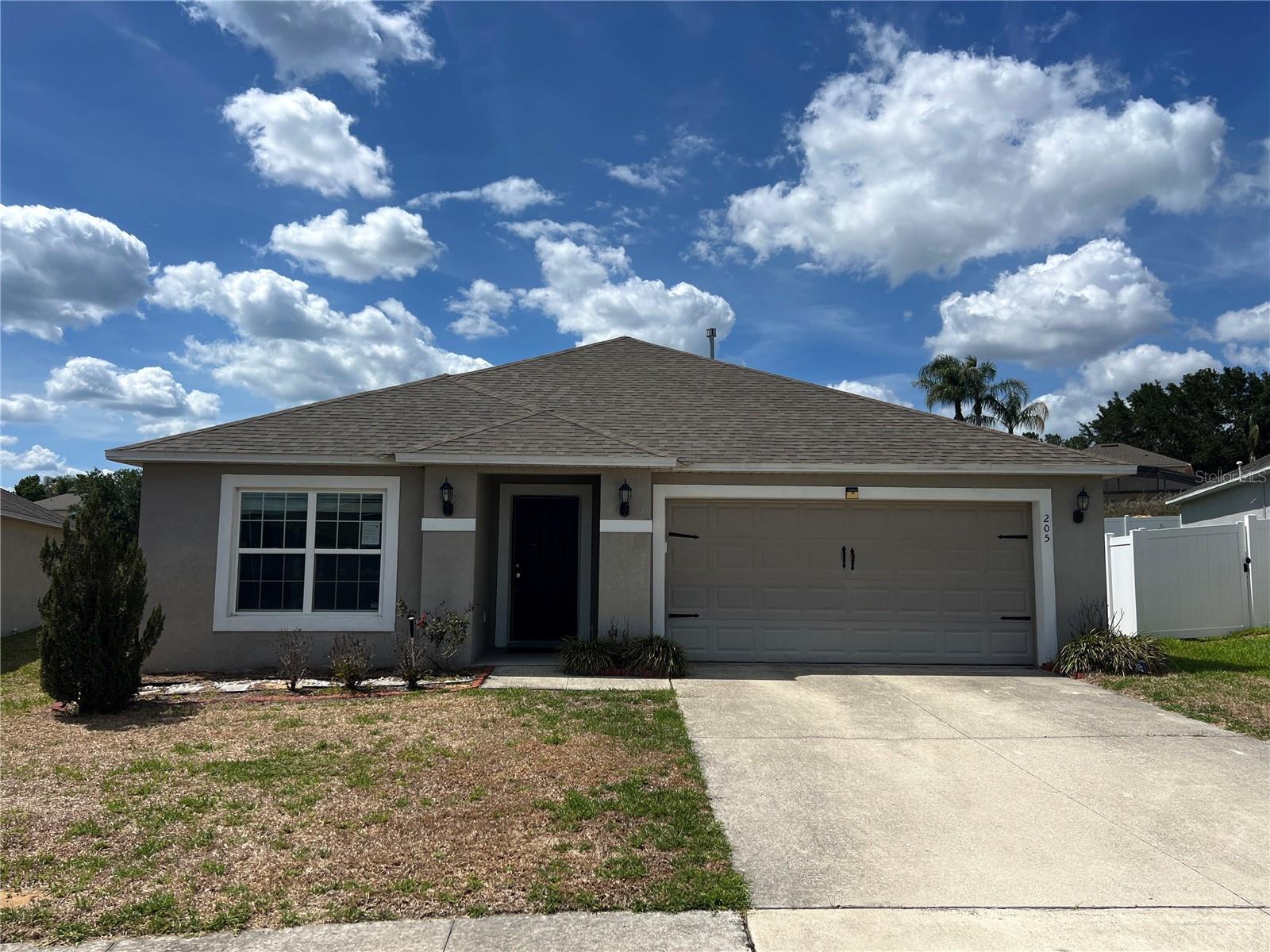 205 BELLA VERANO WAY Property Photo 1