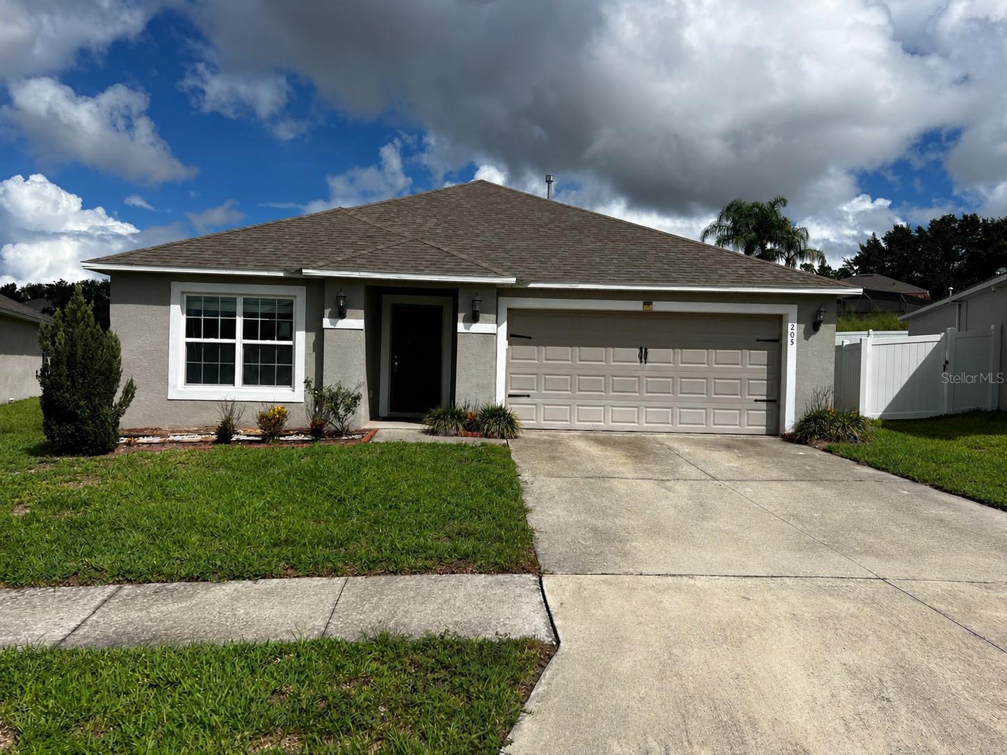 205 BELLA VERANO WAY Property Photo 1