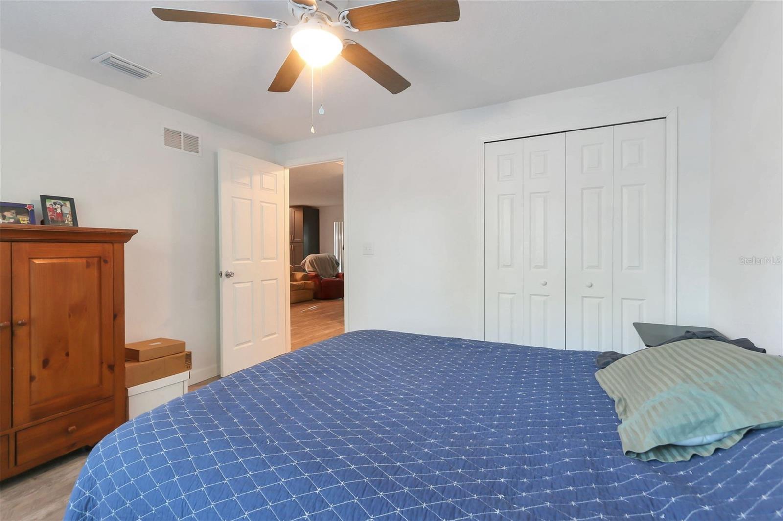 923 Oxford St Property Photo 9