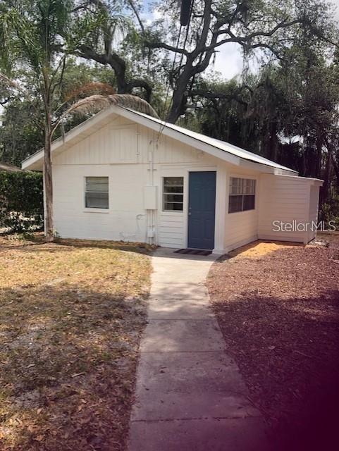 917 Oxford St Property Photo 6