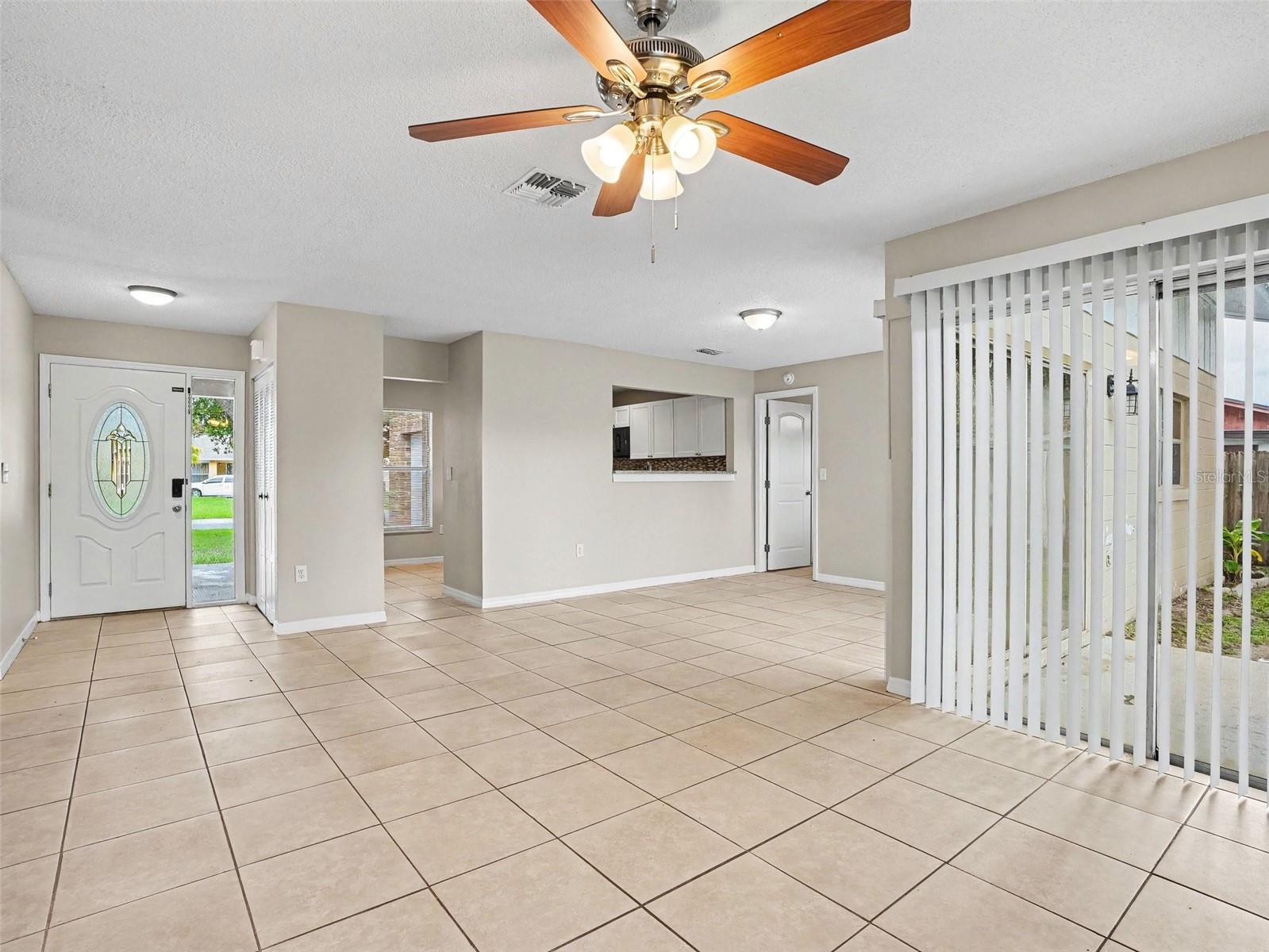 455 Cart Ct Property Photo 3