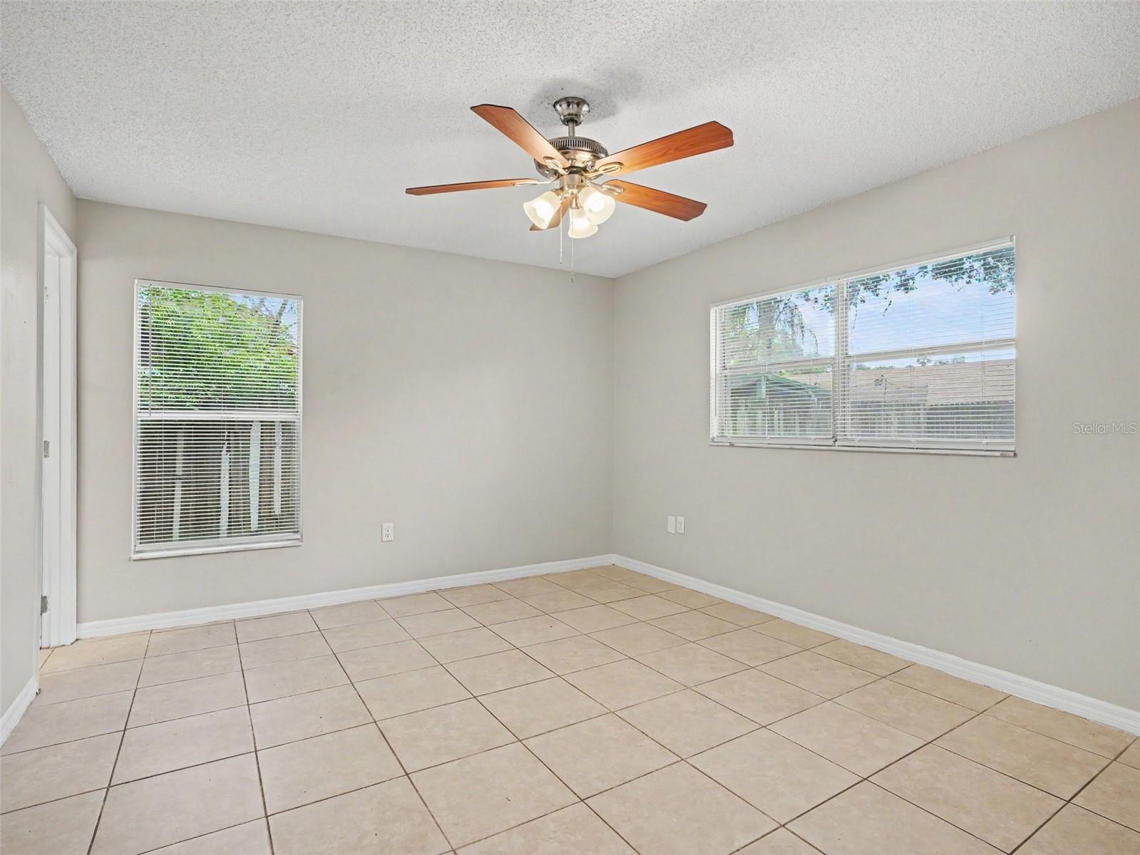 455 Cart Ct Property Photo 8