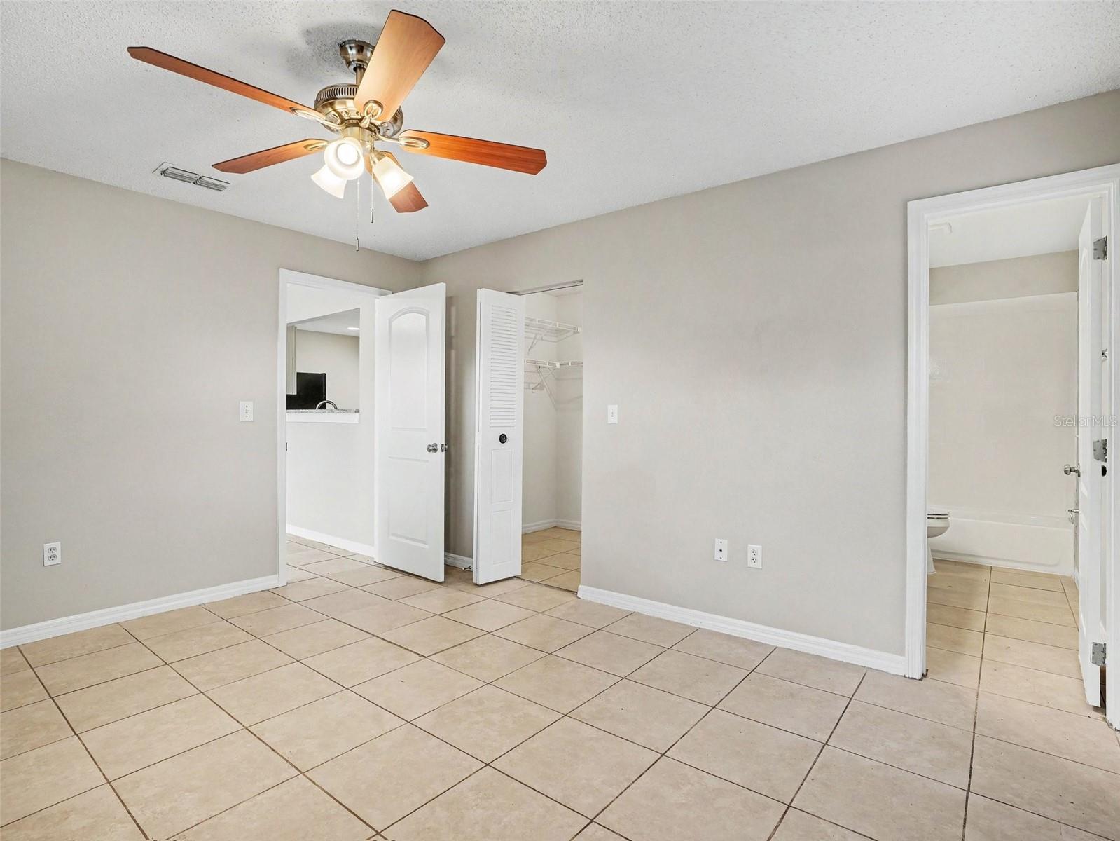 455 Cart Ct Property Photo 9