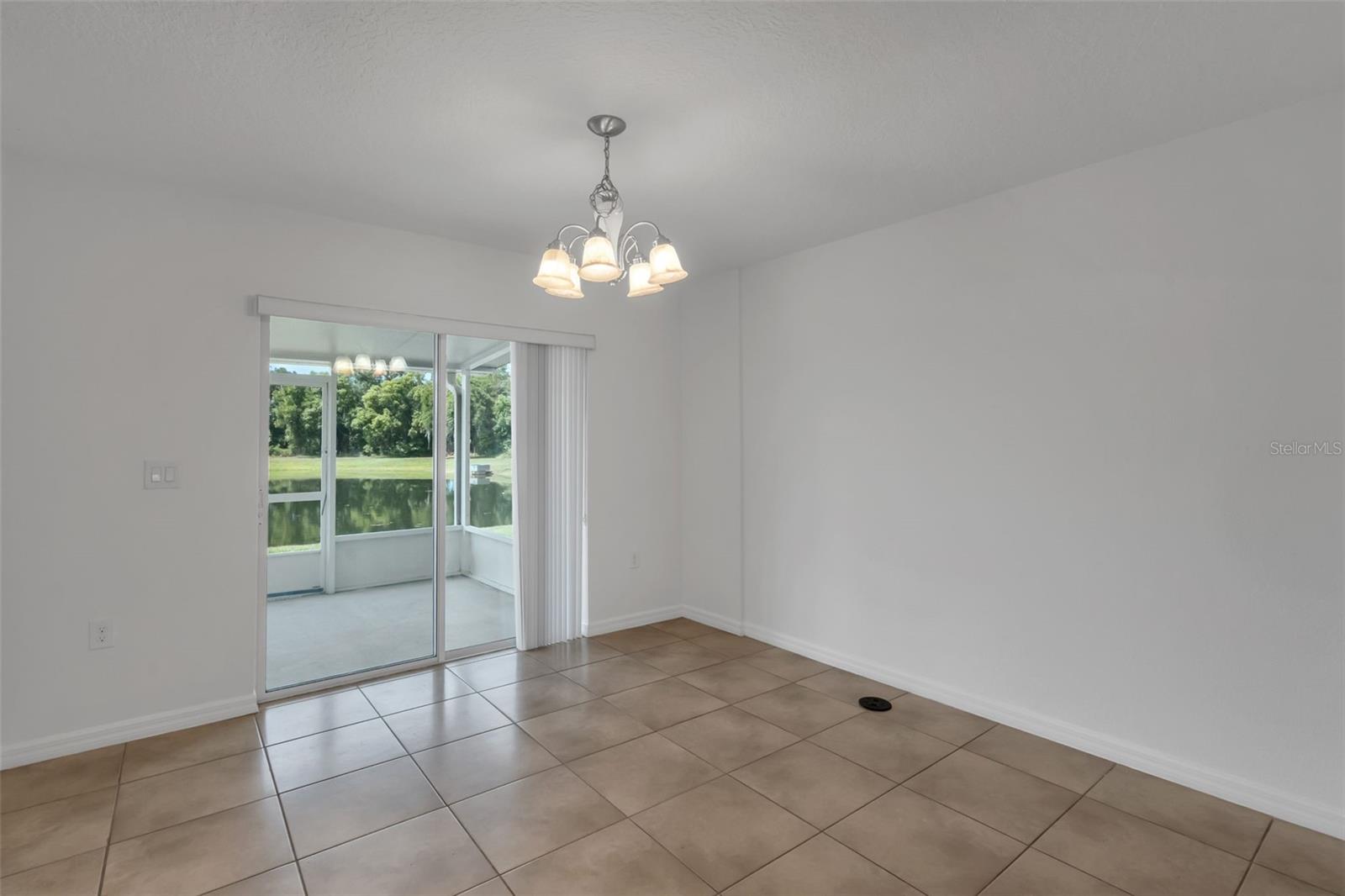 2900 Clarabelle Ct Property Photo 12
