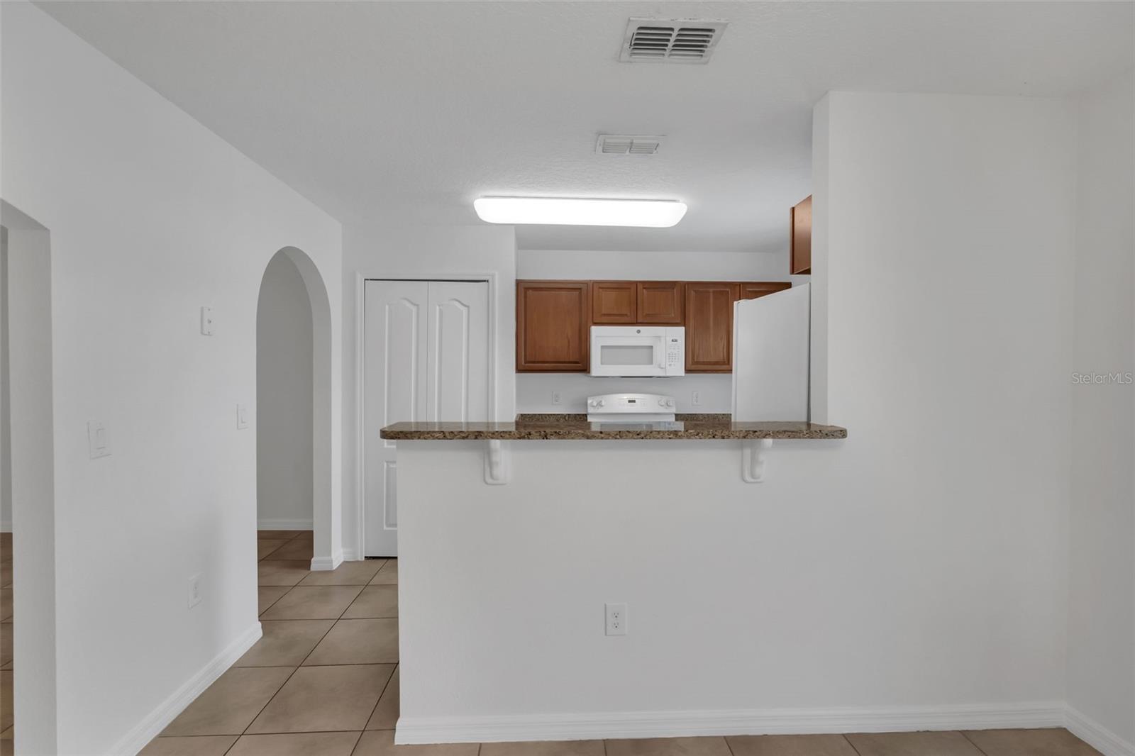 2900 Clarabelle Ct Property Photo 14