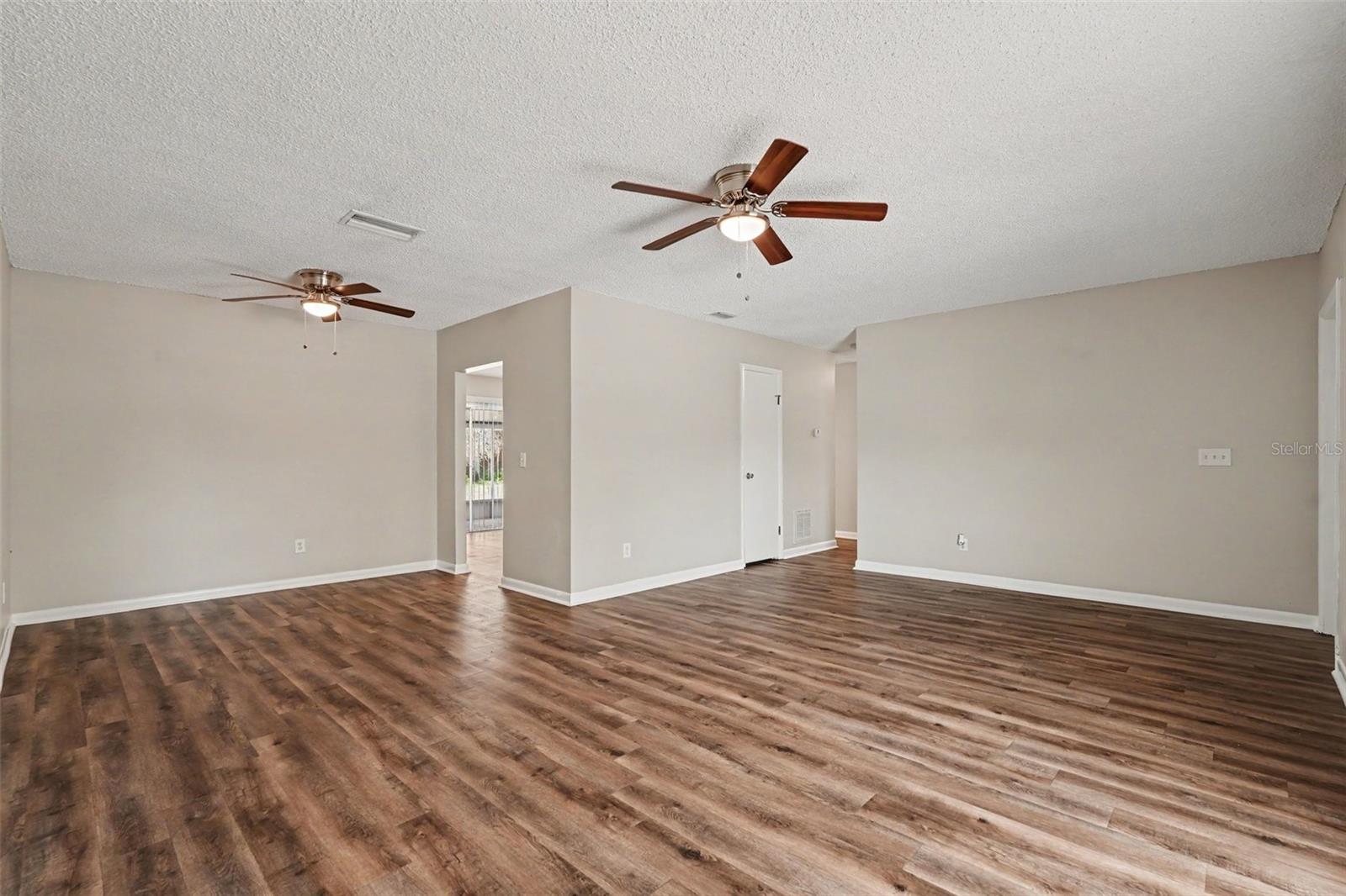 3607 Woodhill Dr Property Photo 7
