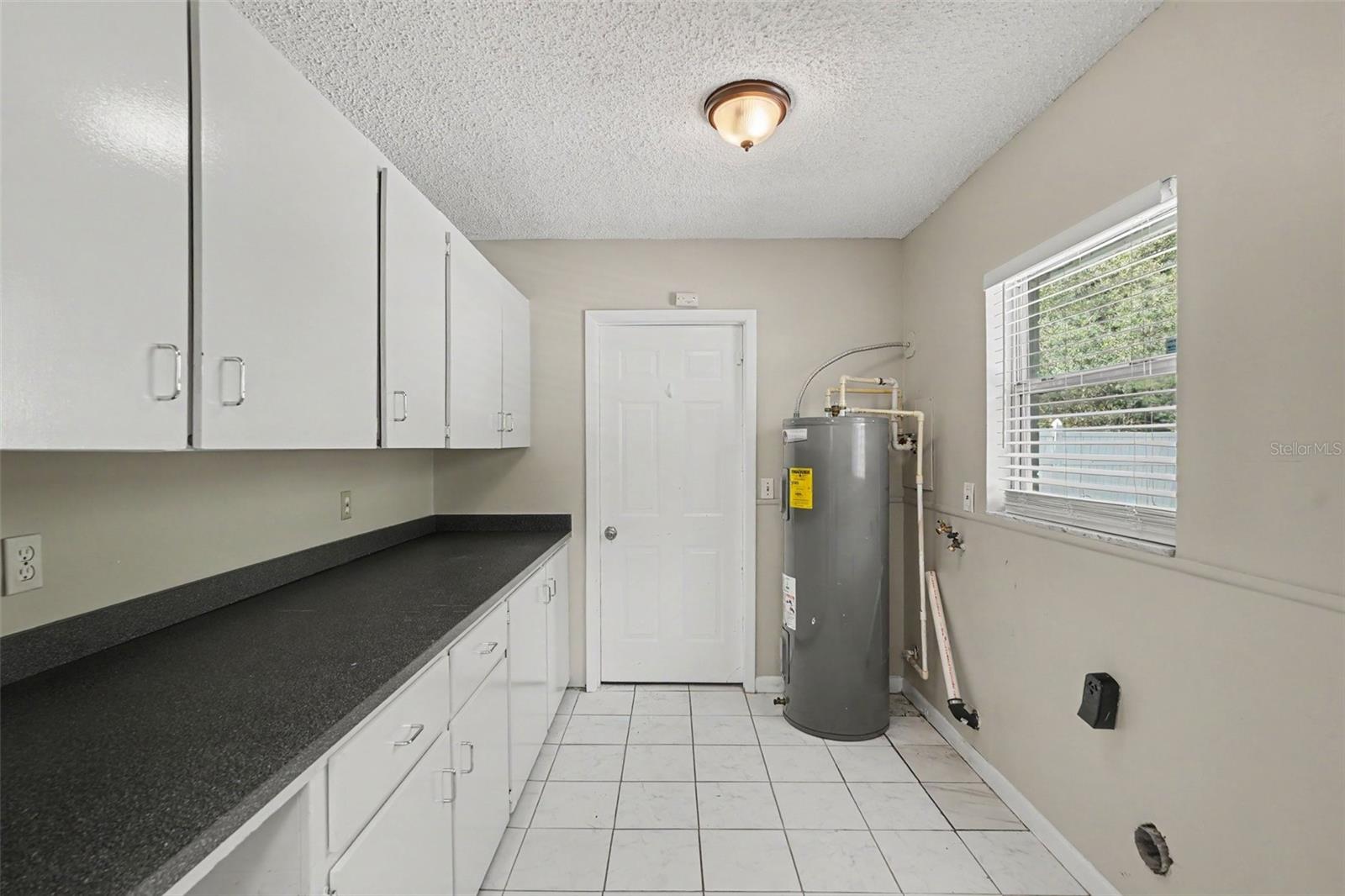 3607 Woodhill Dr Property Photo 13