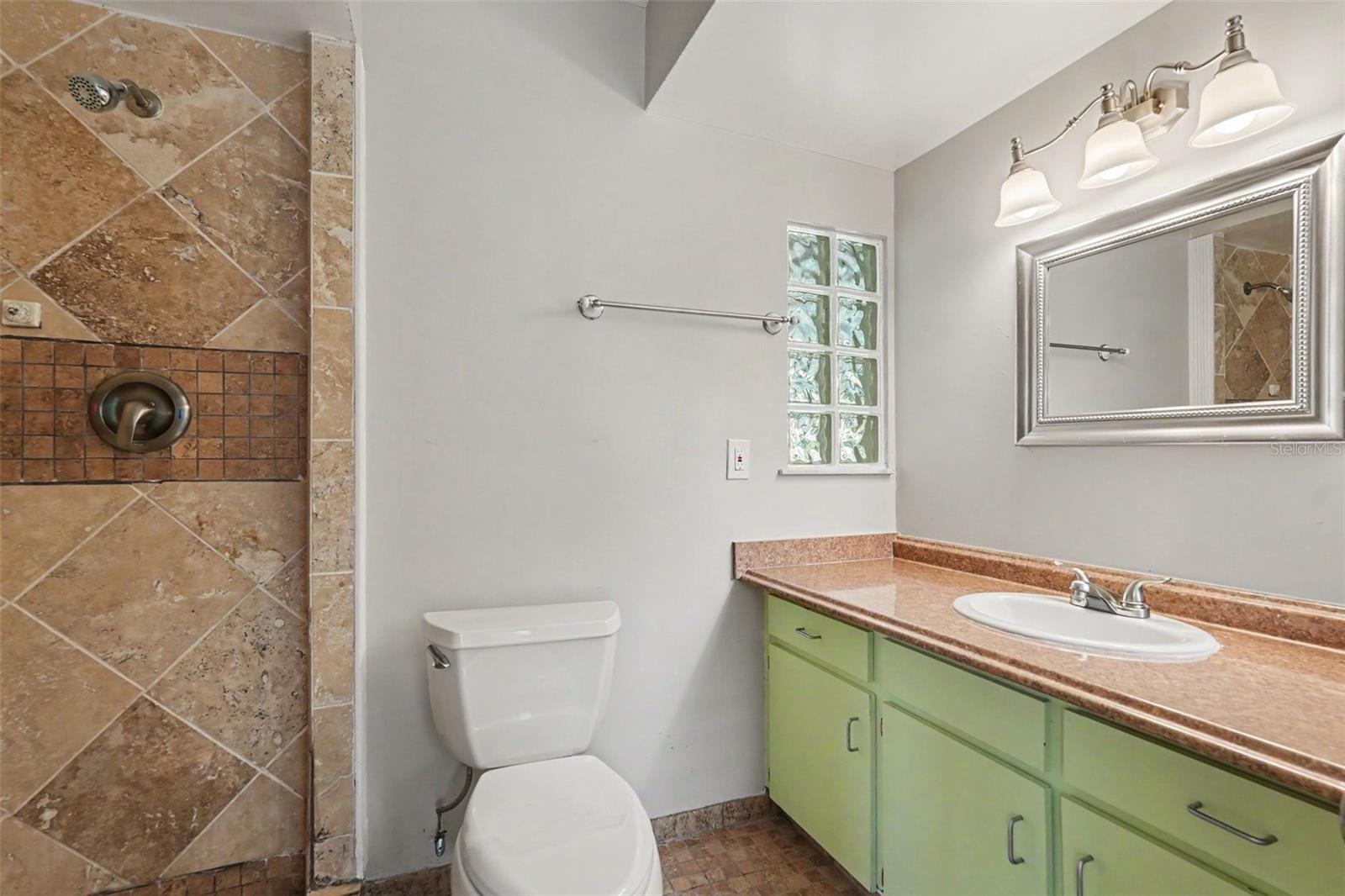 3607 Woodhill Dr Property Photo 14