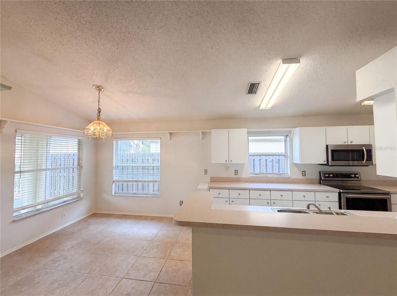 4532 Perdita Ln Property Photo 10
