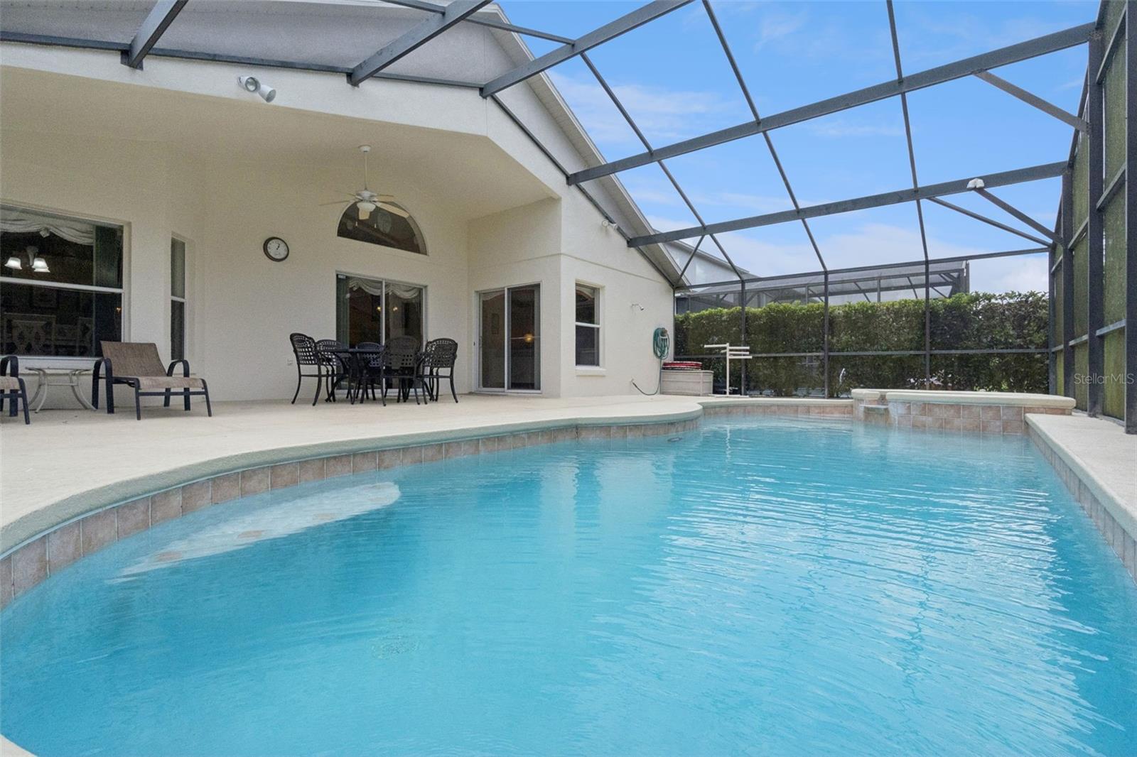 4706 Cumbrian Lakes Dr Property Photo 4