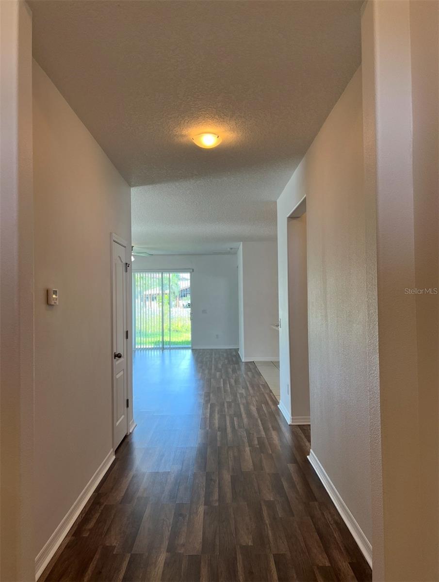2735 Carrickton Cir Property Photo 2
