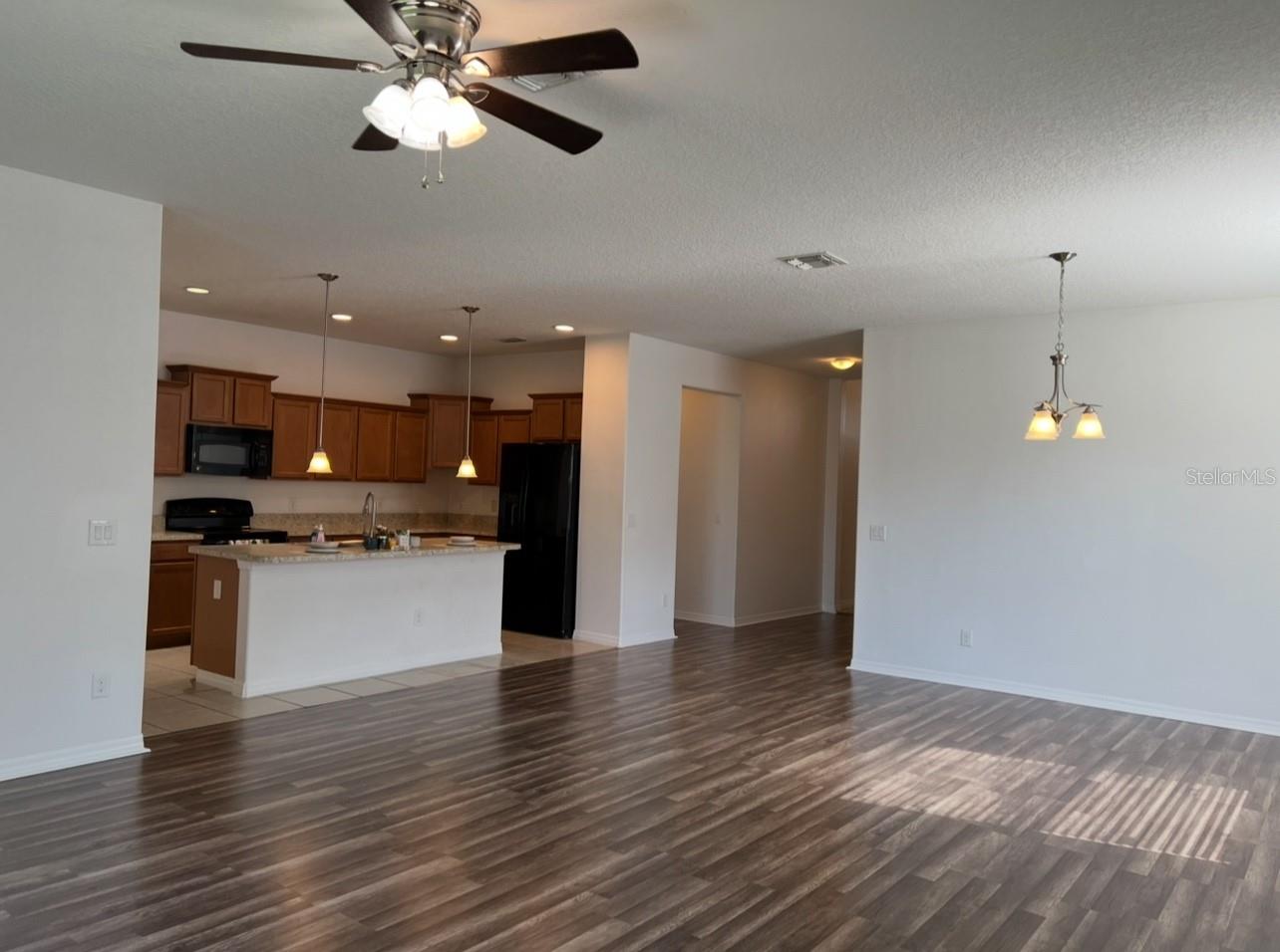 2735 Carrickton Cir Property Photo 3