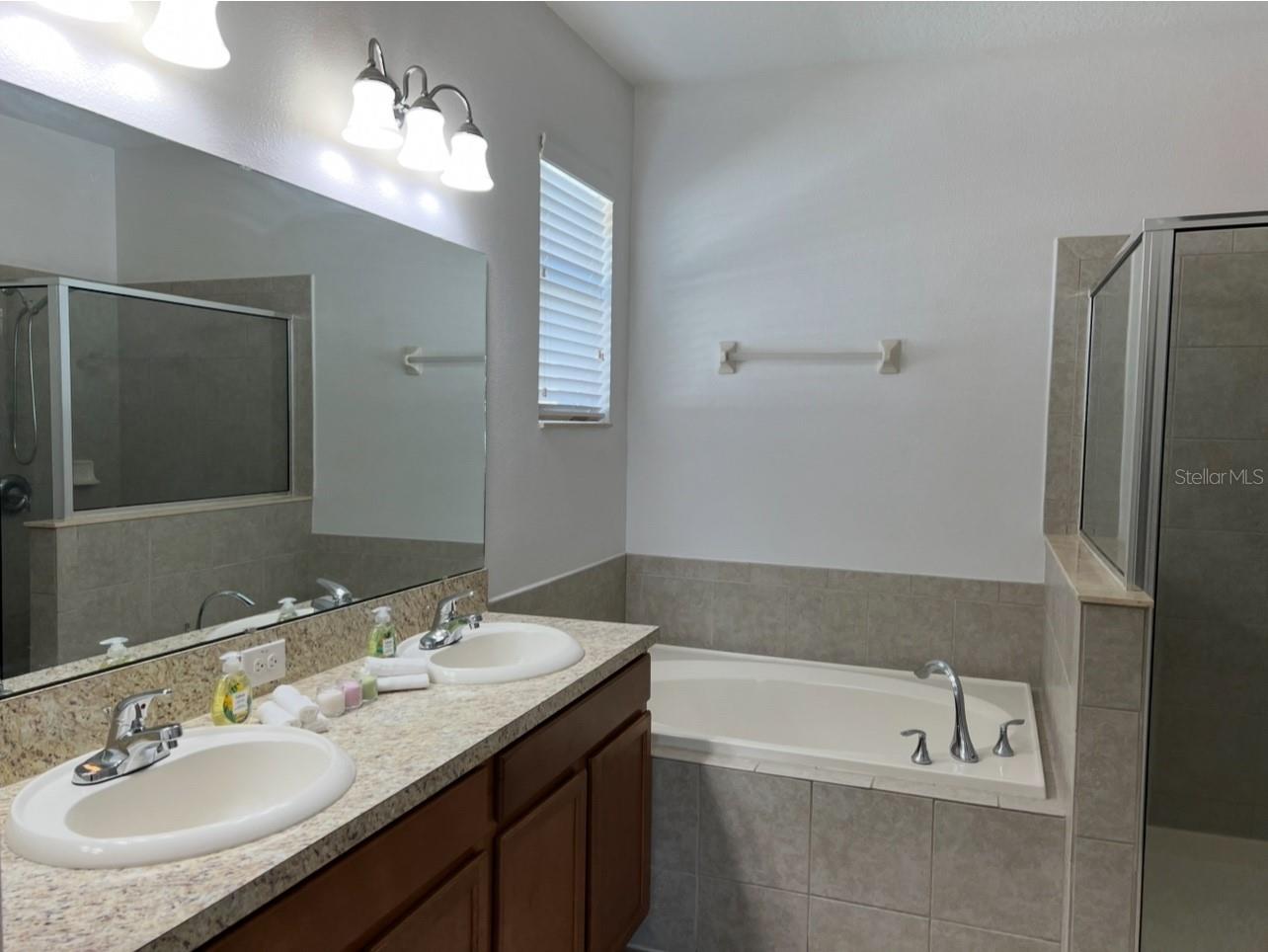 2735 Carrickton Cir Property Photo 13