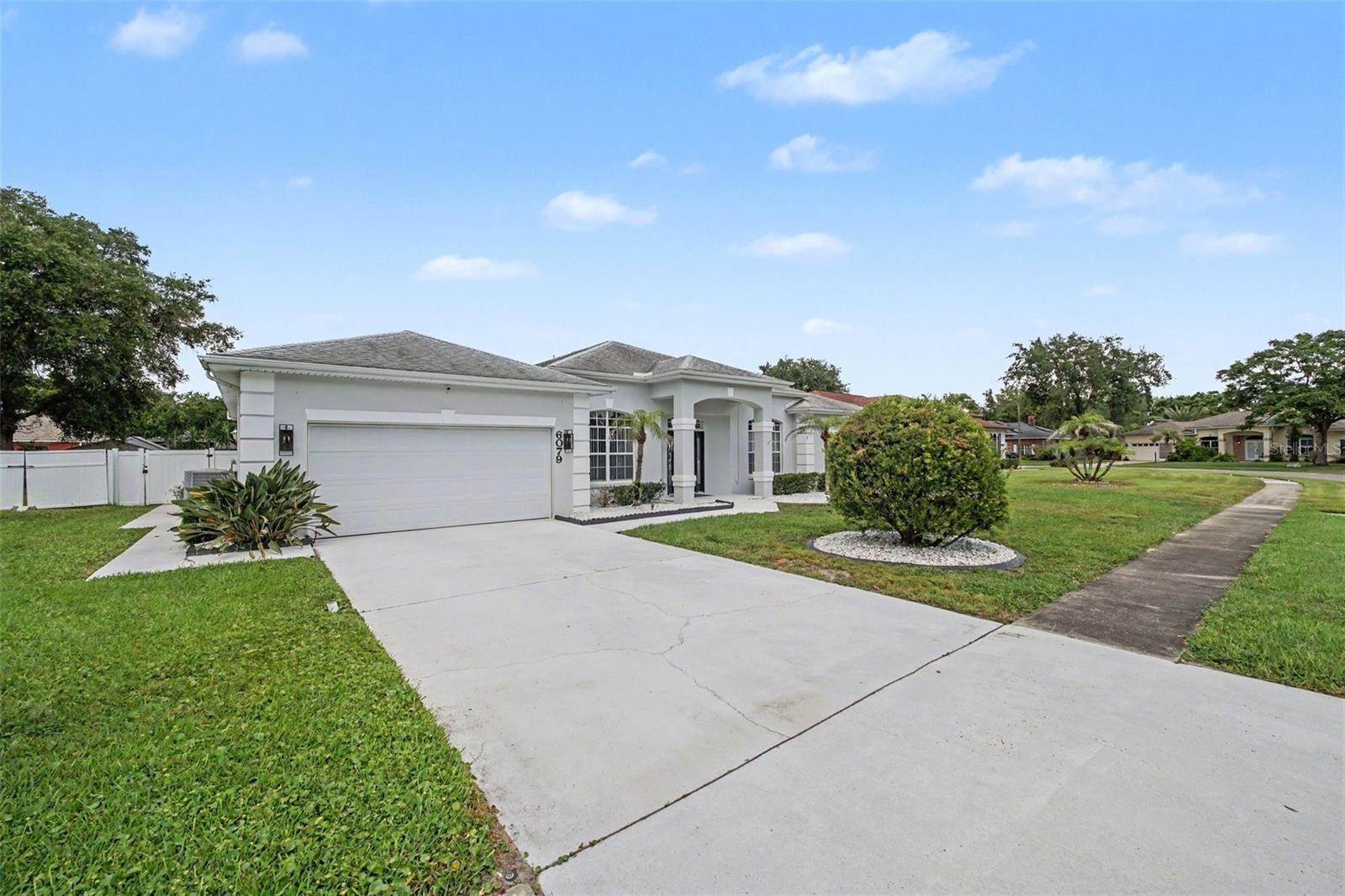 6079 Red Stag Dr Property Photo 2