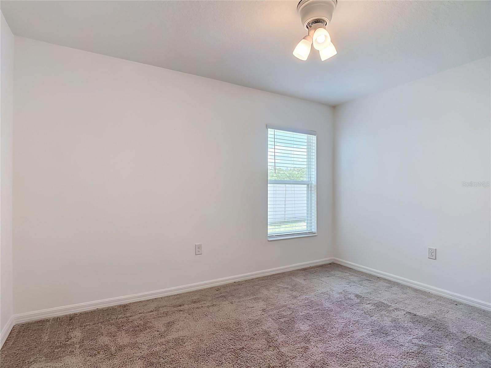 1045 Augustus Dr Property Photo 23
