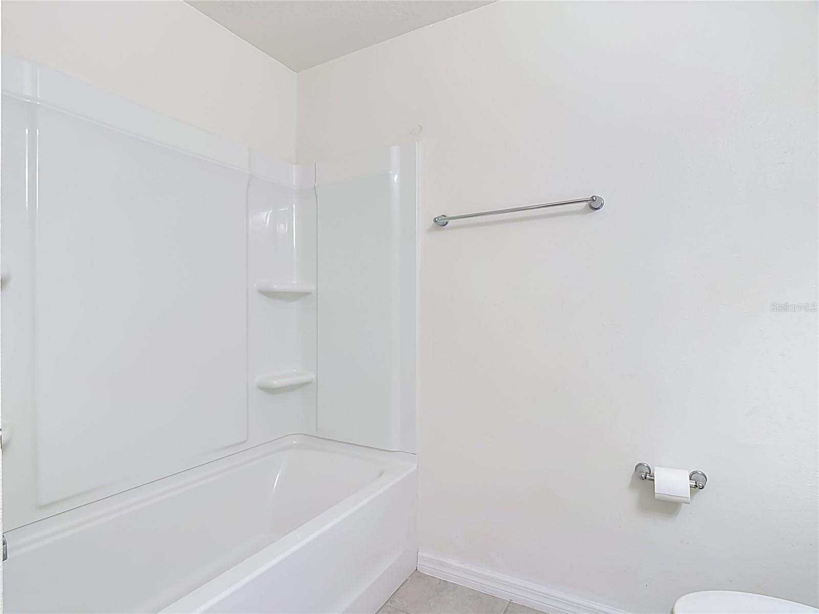 1045 Augustus Dr Property Photo 28