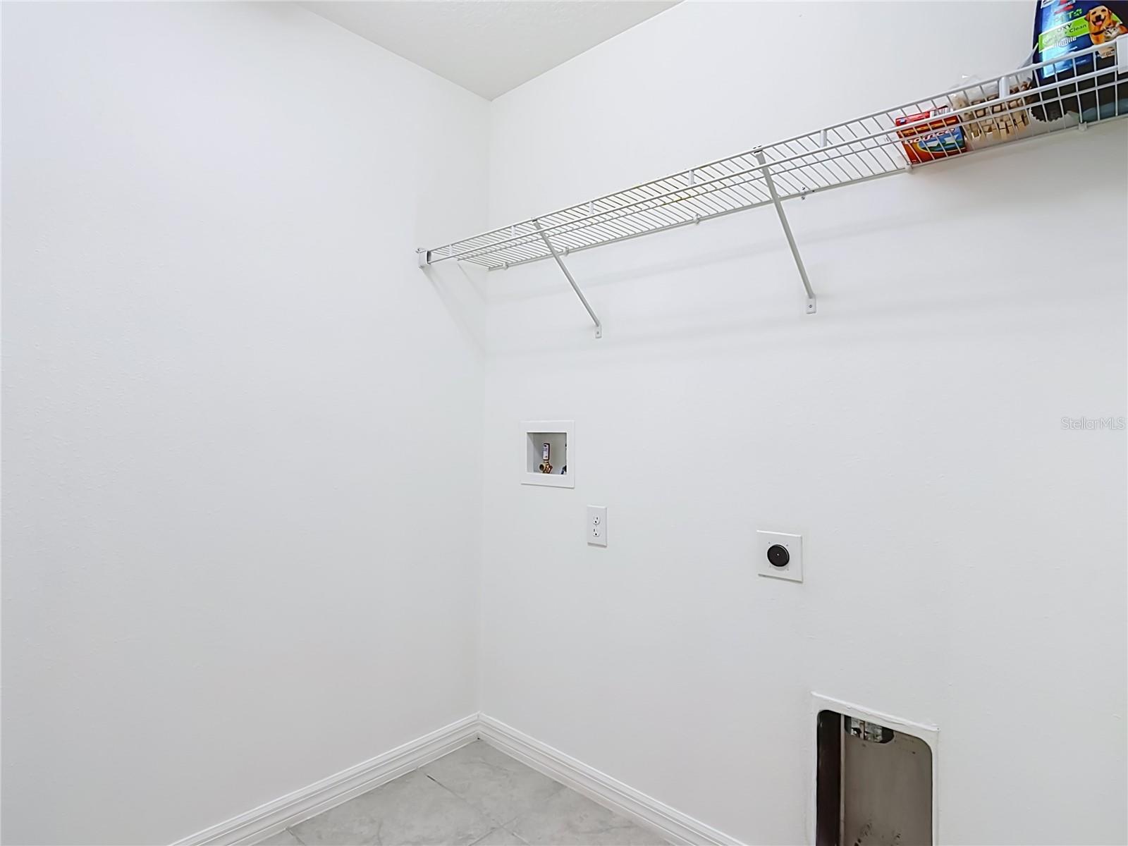 1045 Augustus Dr Property Photo 29
