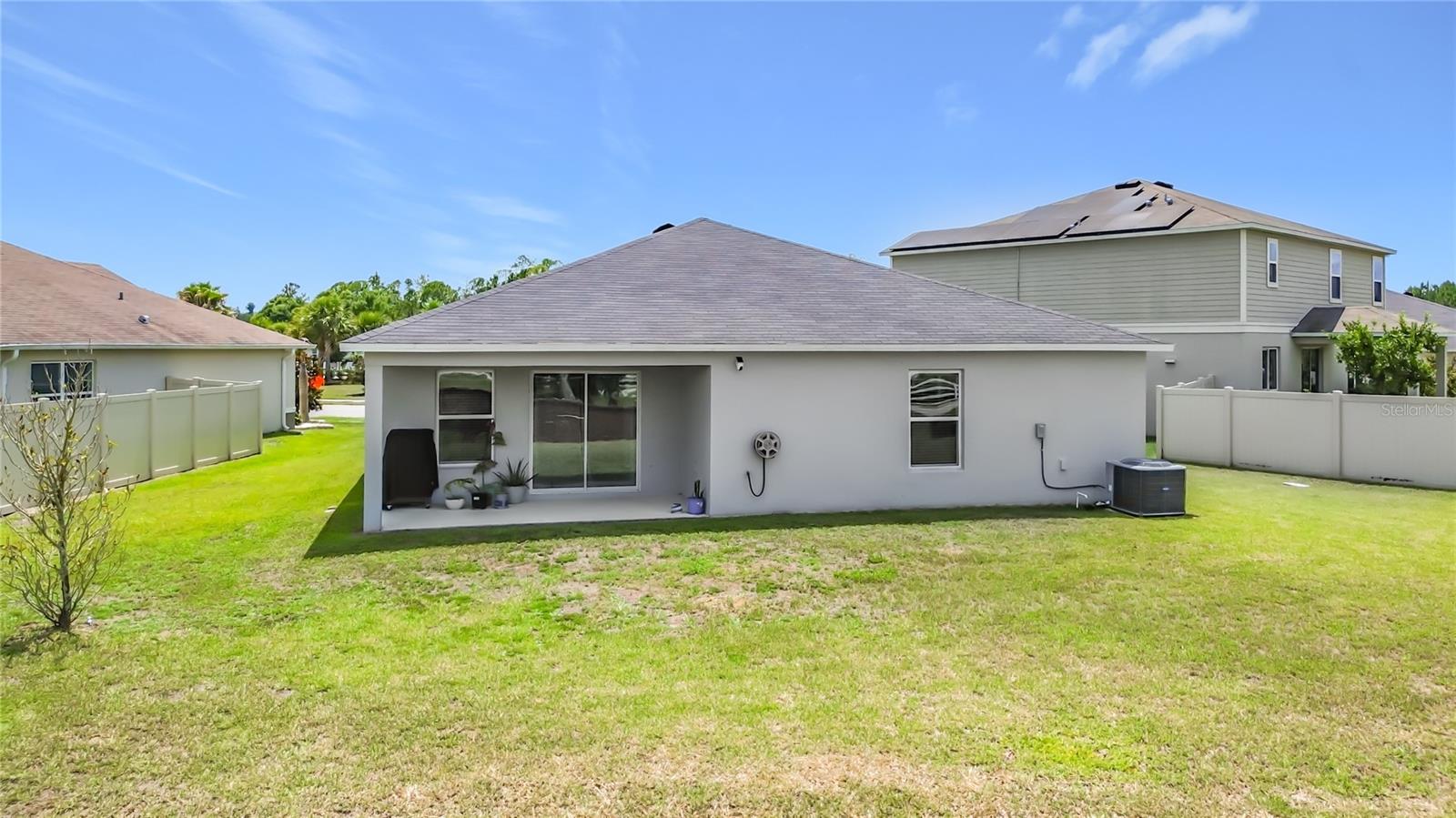 1045 Augustus Dr Property Photo 31