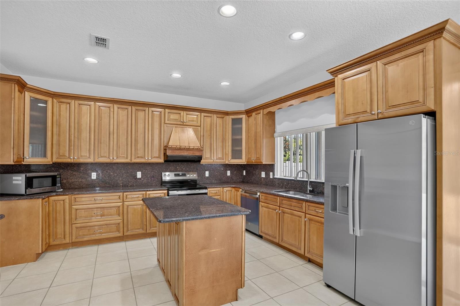 2521 Barwick St Property Photo 2