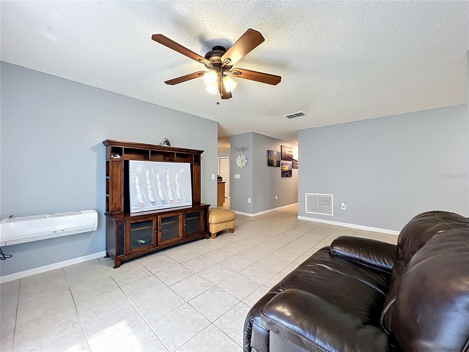 8307 Lainie Ln Property Photo 8
