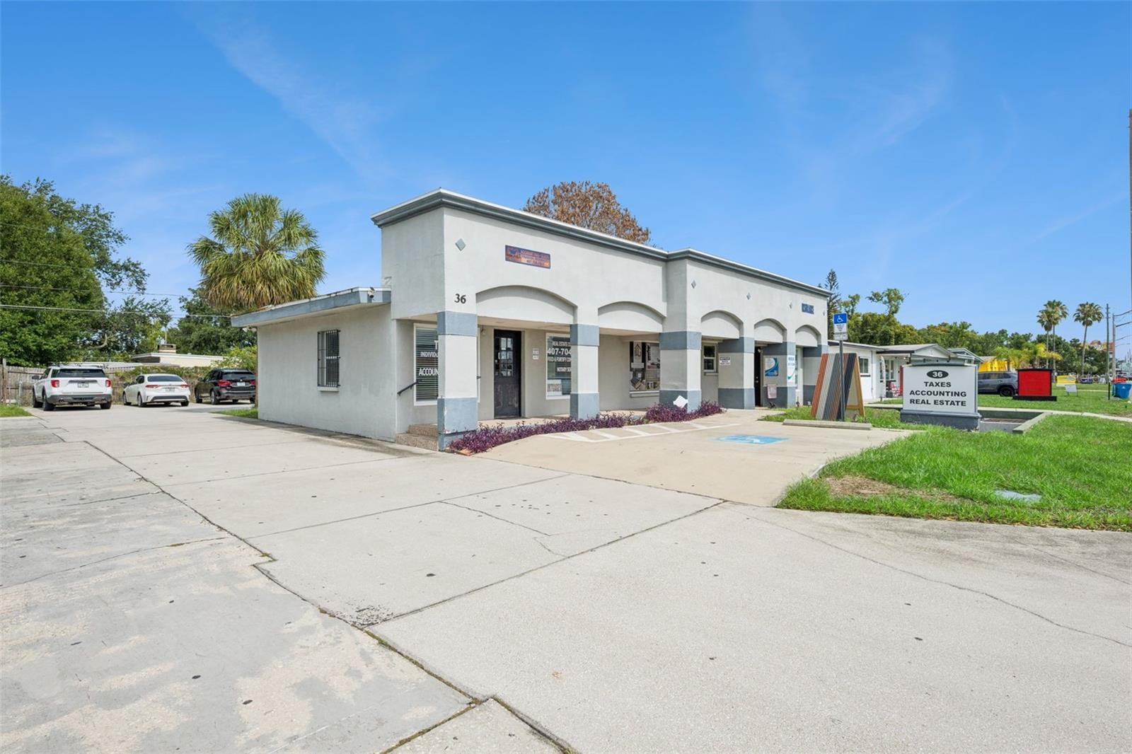 36 S Semoran Blvd Property Photo 2