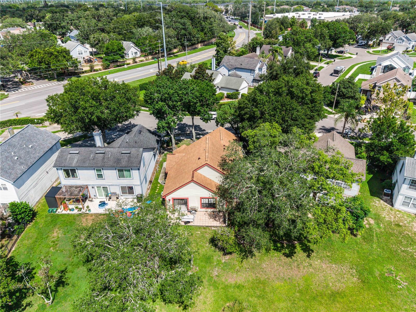 9939 Aloma Bend Ln Property Photo 7