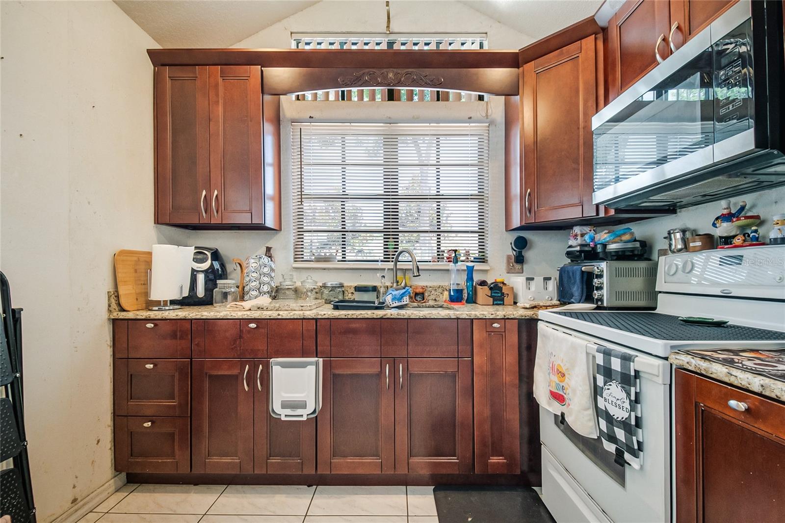 9939 Aloma Bend Ln Property Photo 19