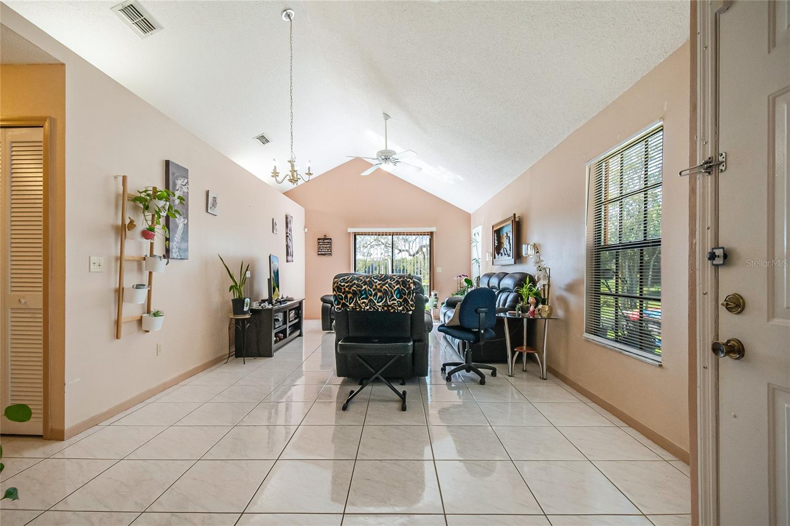 9939 Aloma Bend Ln Property Photo 21