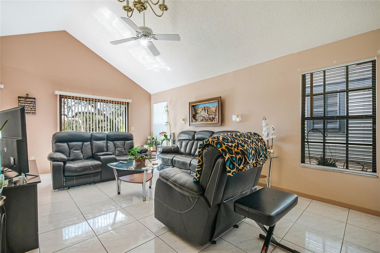 9939 Aloma Bend Ln Property Photo 22