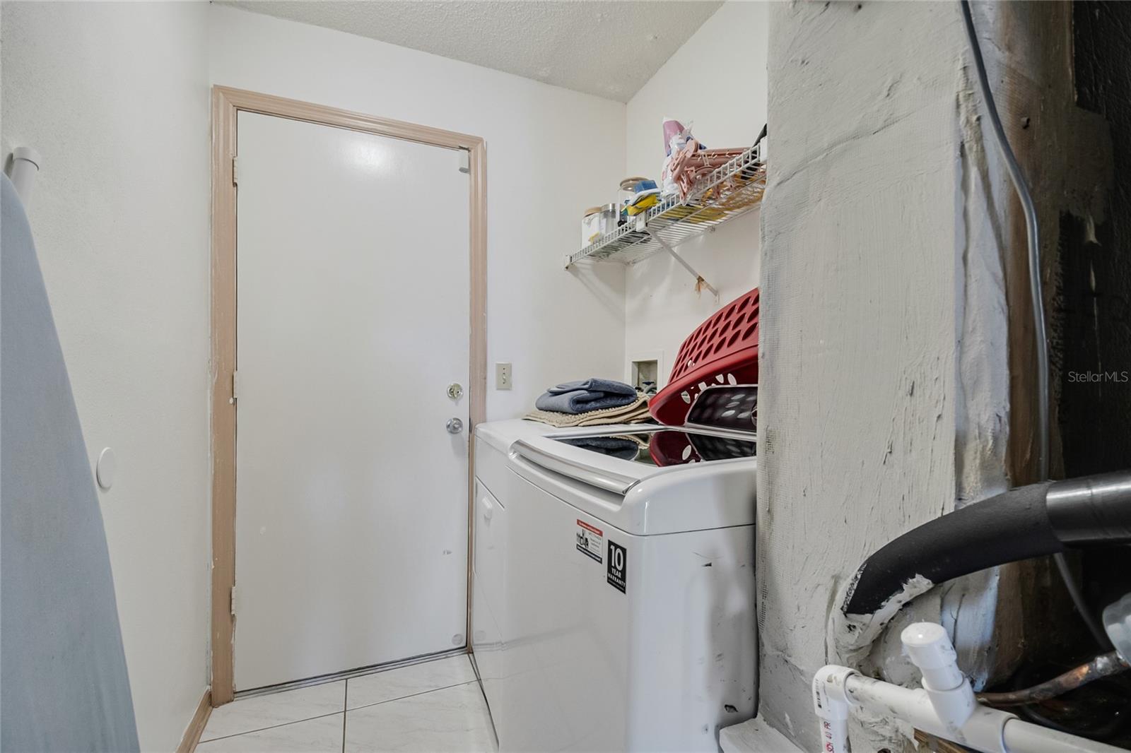 9939 Aloma Bend Ln Property Photo 31
