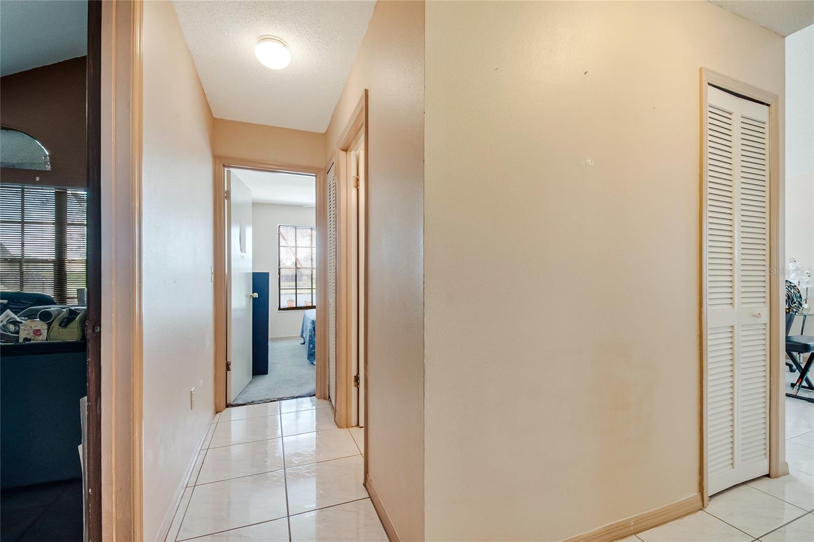 9939 Aloma Bend Ln Property Photo 32