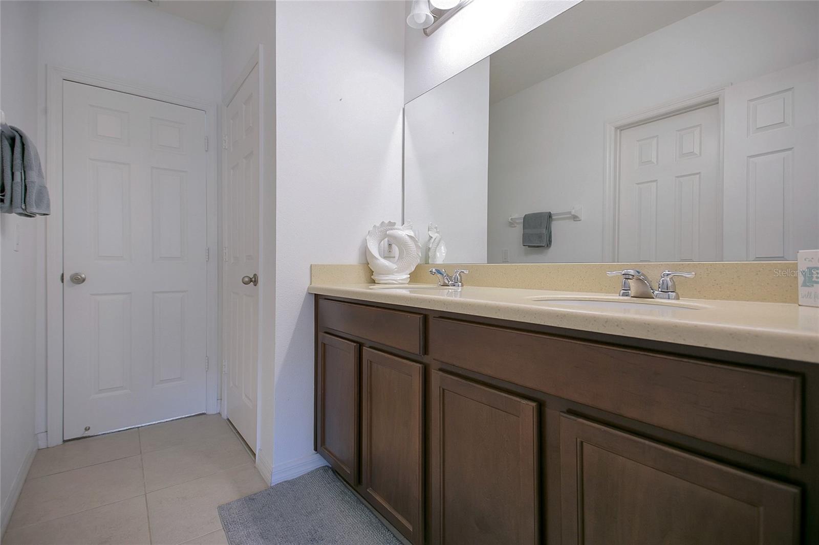 1338 Yorkshire Ct Property Photo 19