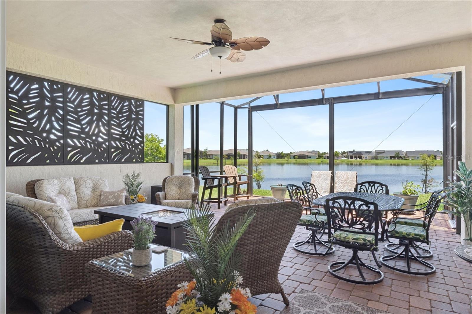 2665 Meadowedge Loop Property Photo 4