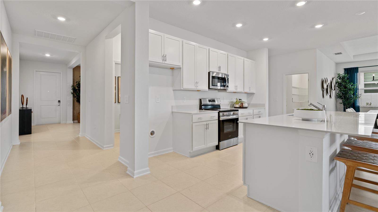 5534 Nina Way Property Photo 3
