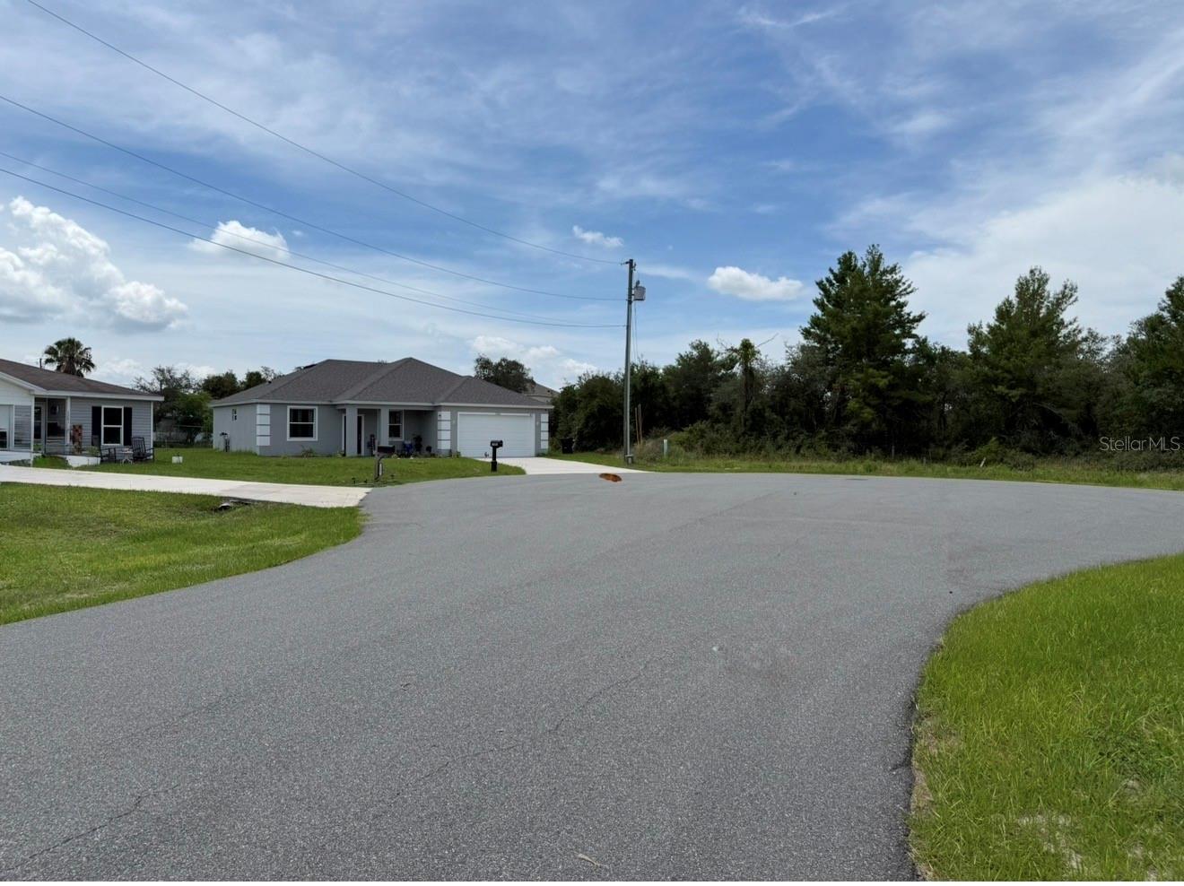 1205 Waverly Pl Property Photo 5