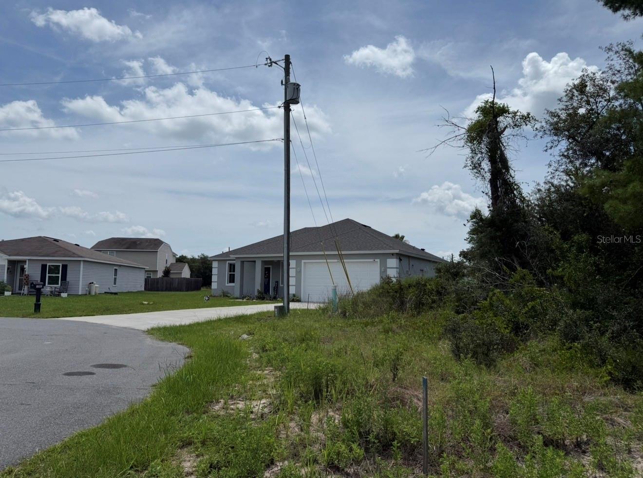 1205 Waverly Pl Property Photo 6