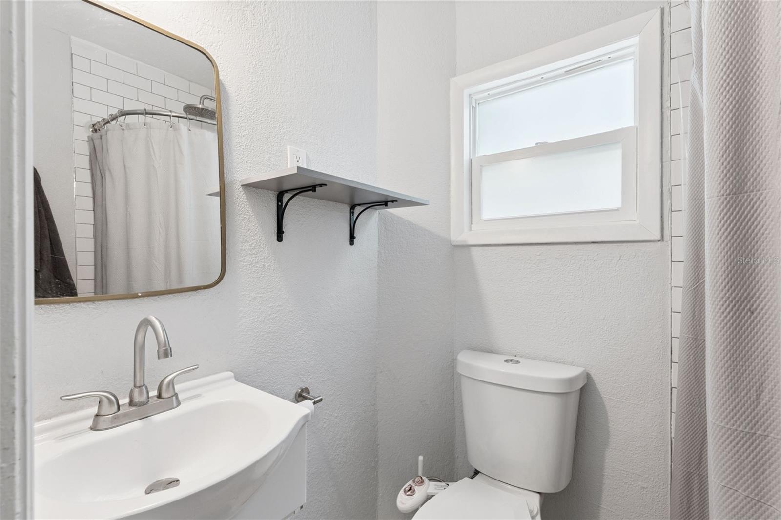 183 E Pine Ave Property Photo 23