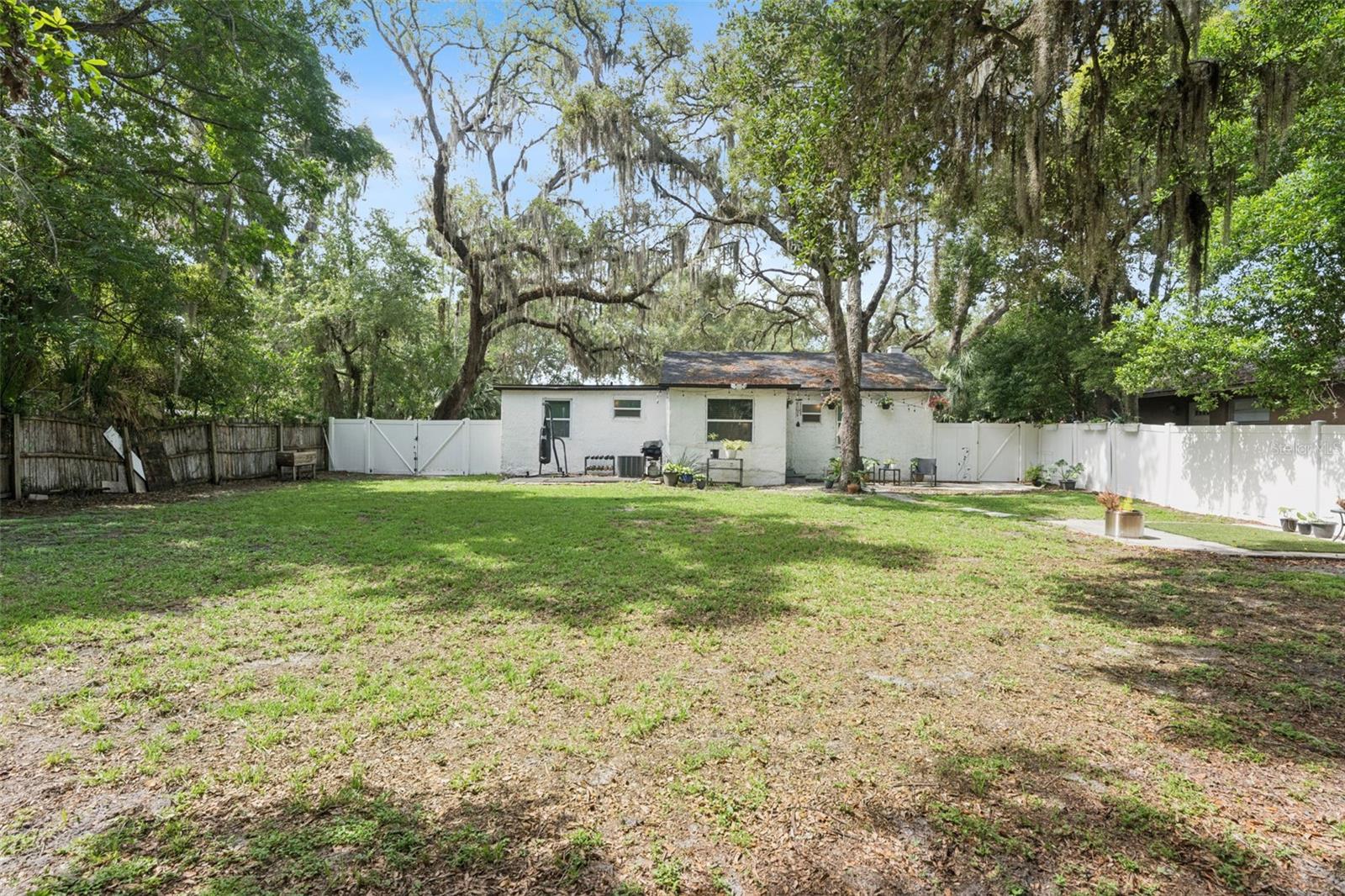183 E Pine Ave Property Photo 31