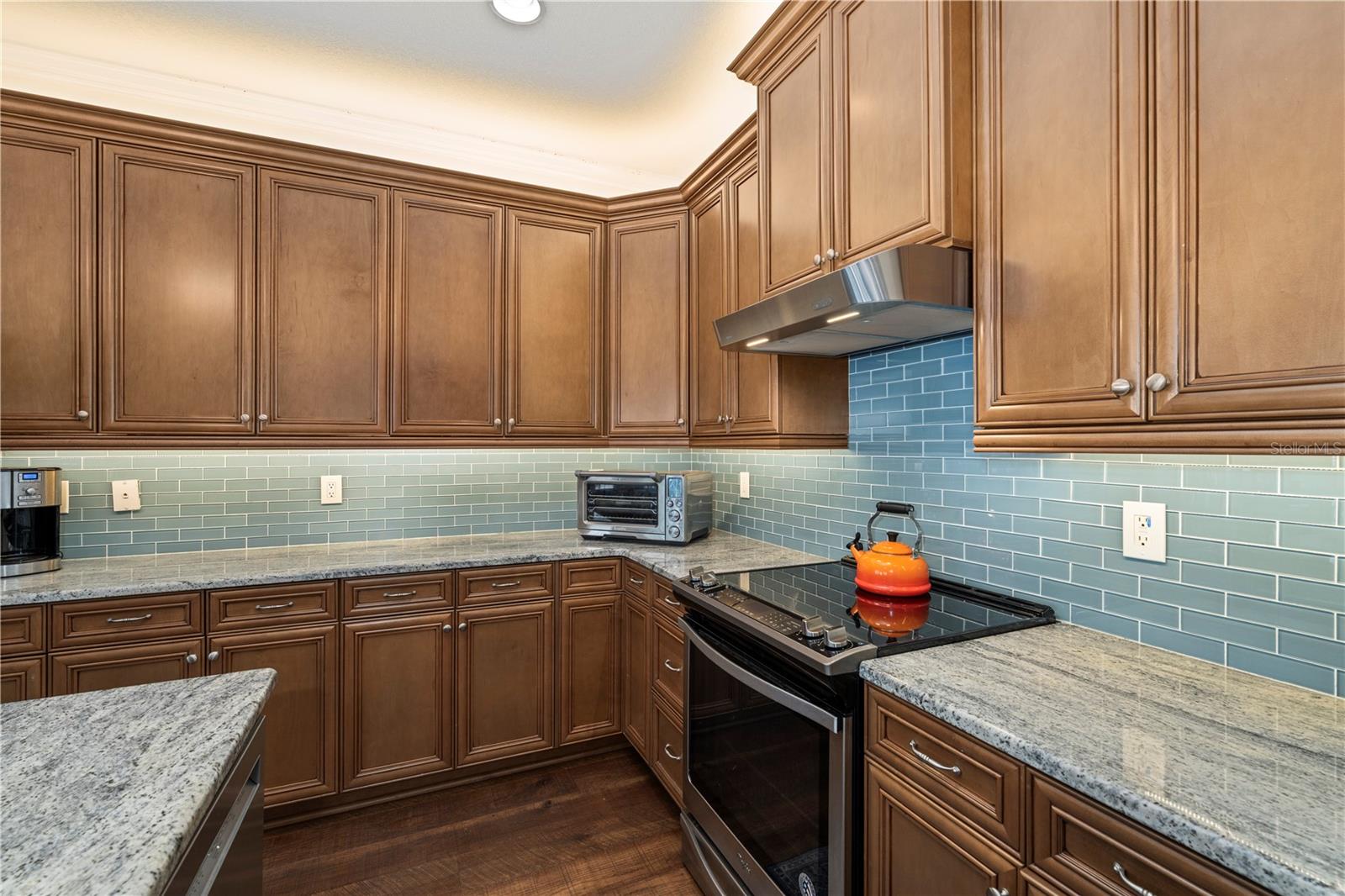 2843 Upper Park Rd Property Photo 13