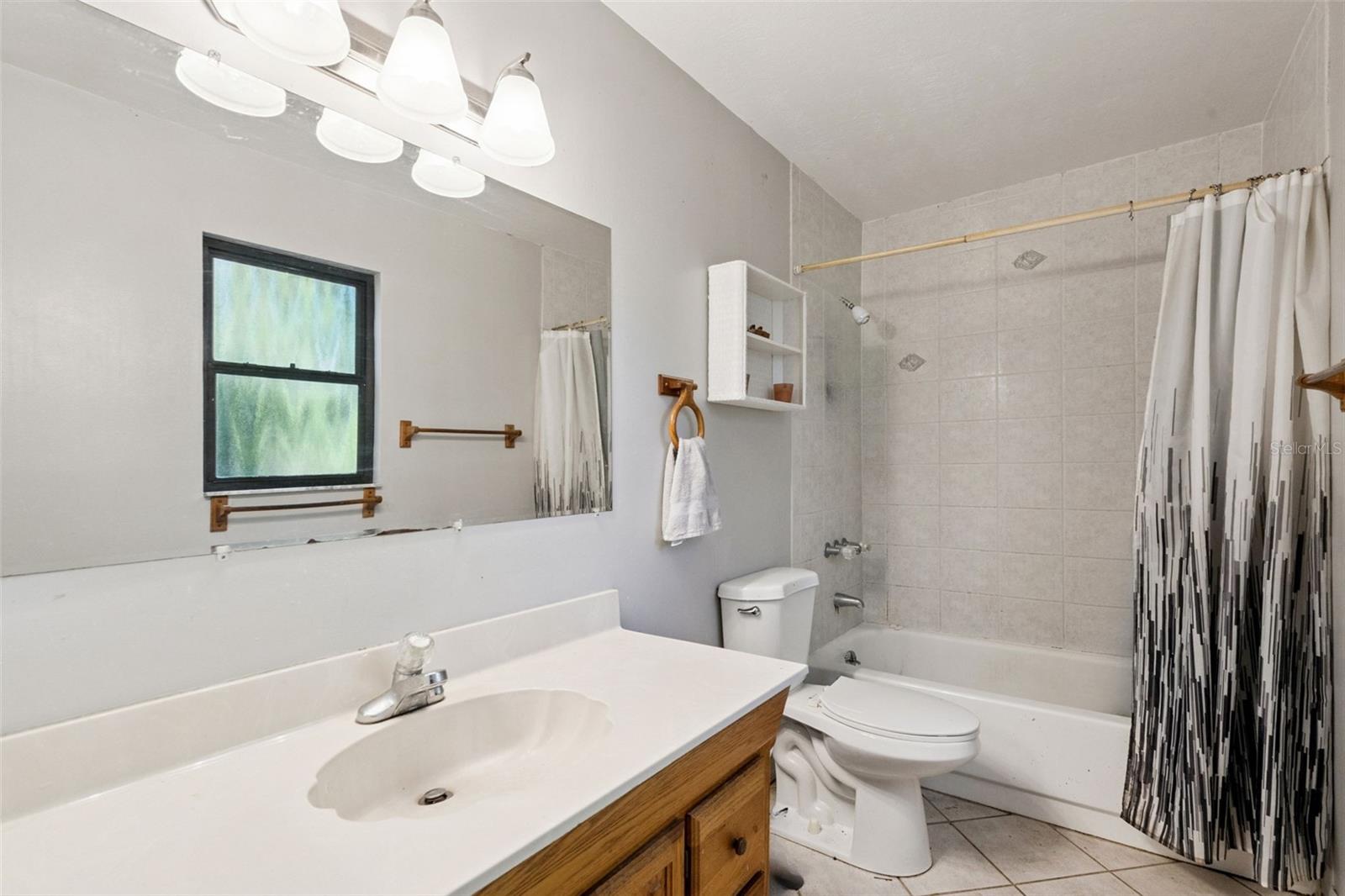 2323 Devon Ct Property Photo 23