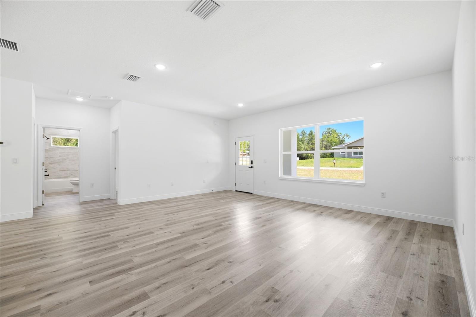 3428 W Cushion Dr Property Photo 8
